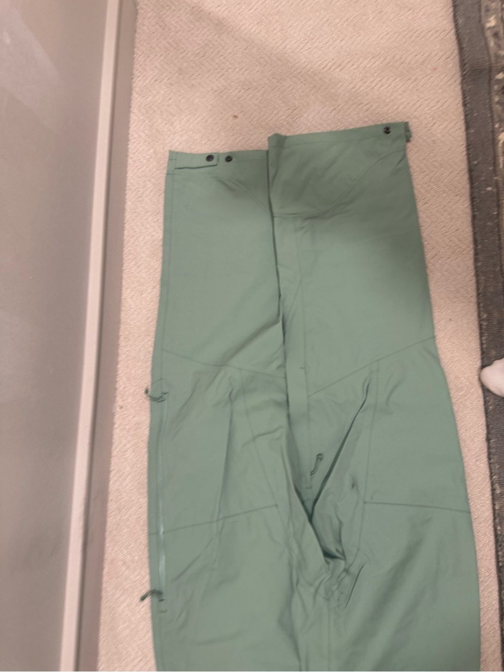Men's Sage Green Cargo Pants - Utility Outdoor Style